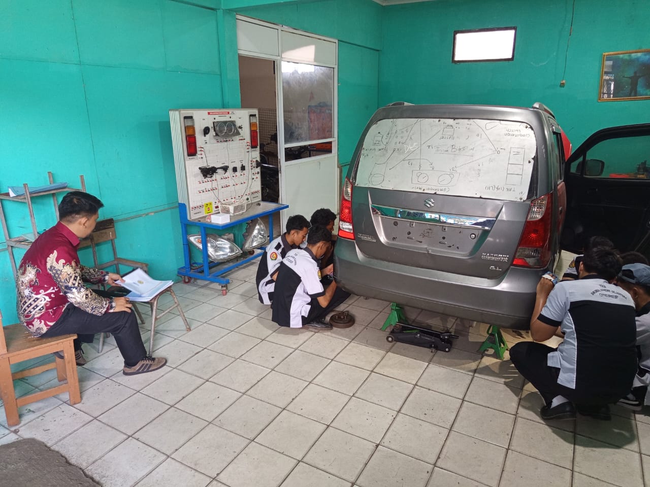 Bengkel Otomotif